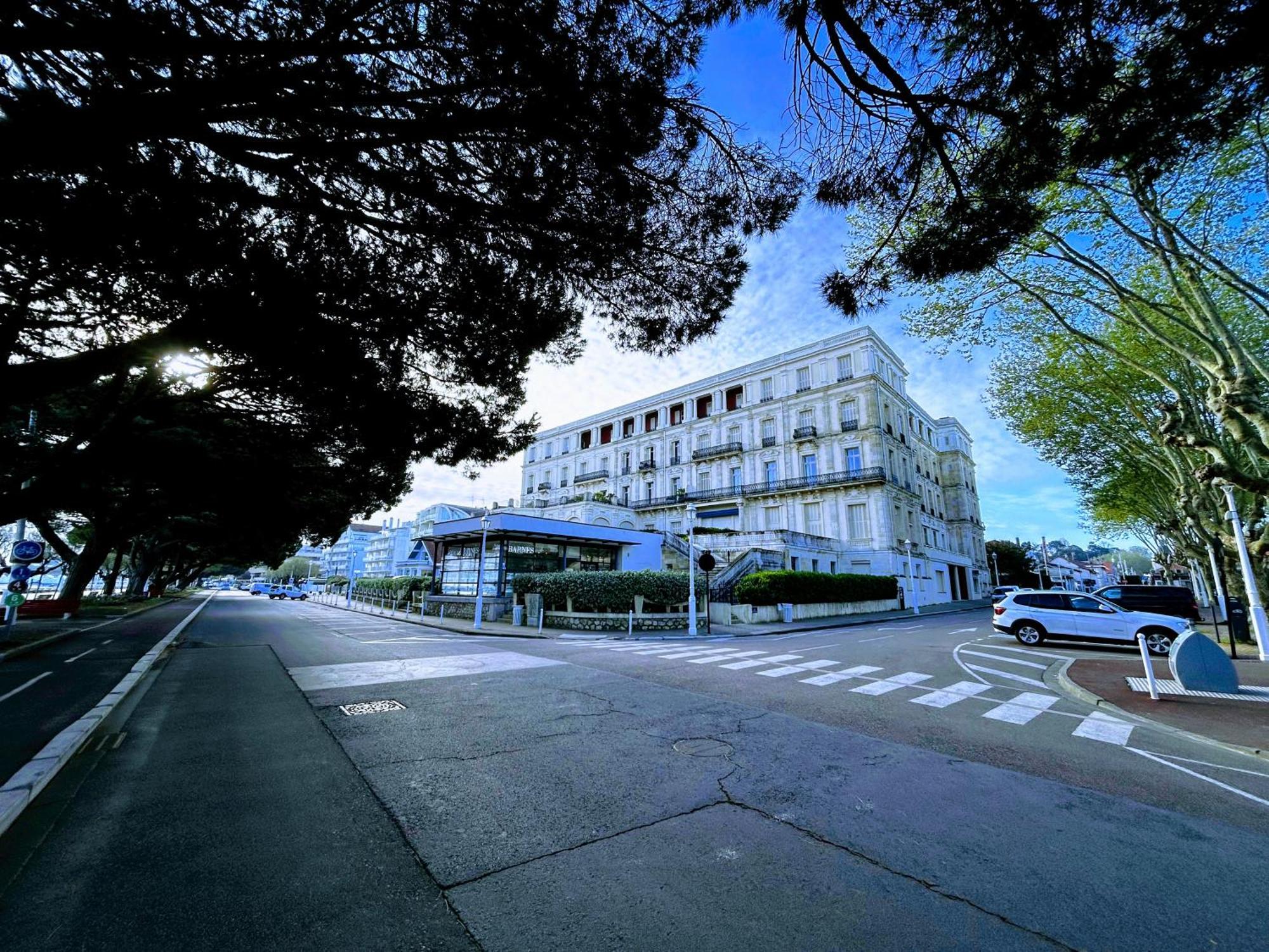 Grand Hotel - Magnifique Appartement Bord De Plage Centrale Arcachon Exterior foto